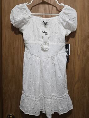 NWT Medium Trixxi Girl White Eyelet Cottagecore Puff Sleeve Mini Dress